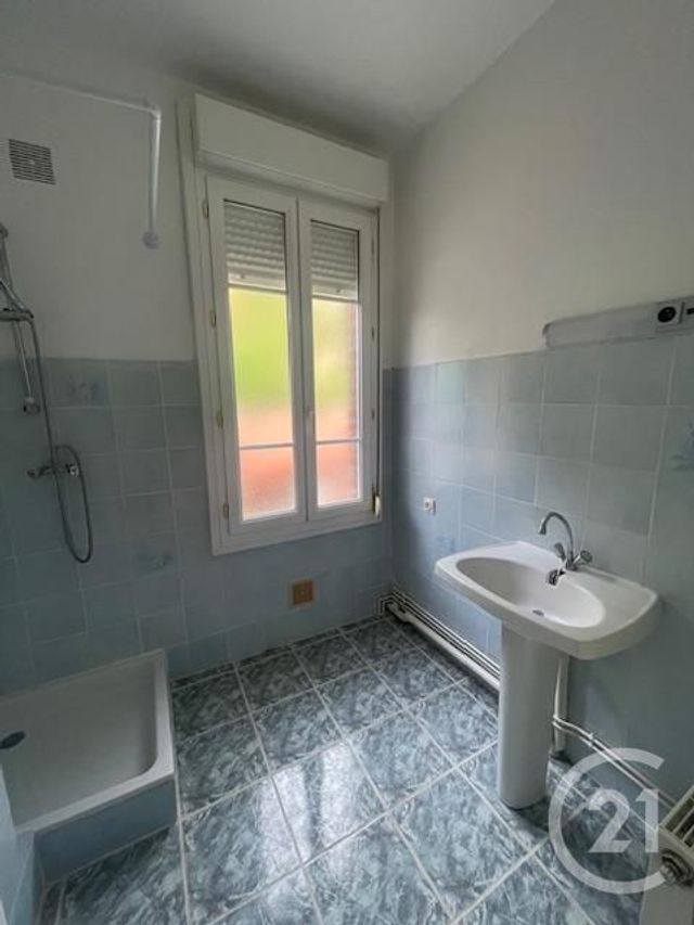 maison à louer - 3 pièces - 71.34 m2 - MONTDIDIER - 80 - PICARDIE - Century 21 Alliance