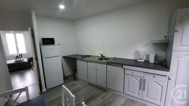 Appartement Studio à louer - 1 pièce - 26.0 m2 - MONTDIDIER - 80 - PICARDIE - Century 21 Alliance