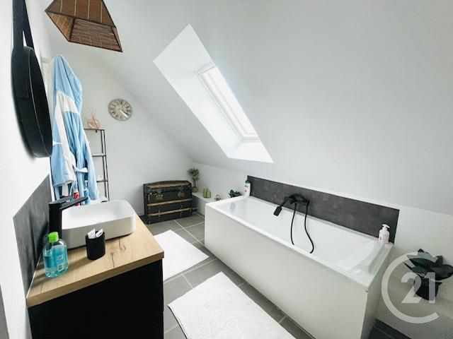 maison à vendre - 6 pièces - 111.0 m2 - PIERREPONT SUR AVRE - 80 - PICARDIE - Century 21 Alliance