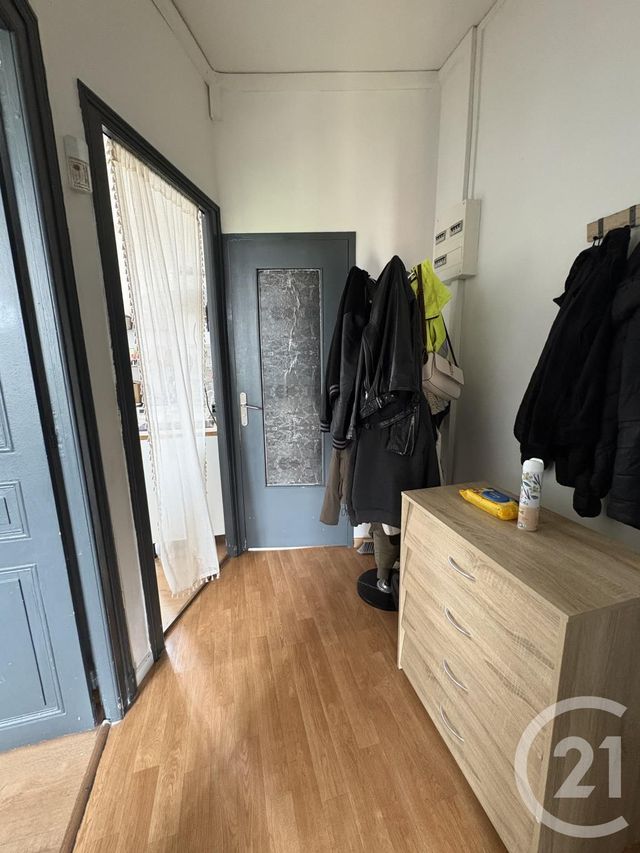 Appartement F2 à louer - 2 pièces - 45.41 m2 - MONTDIDIER - 80 - PICARDIE - Century 21 Alliance