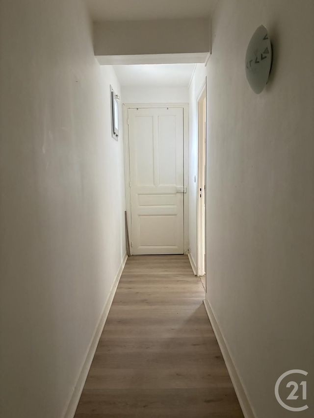 Appartement F2 à louer - 2 pièces - 35.0 m2 - MONTDIDIER - 80 - PICARDIE - Century 21 Alliance